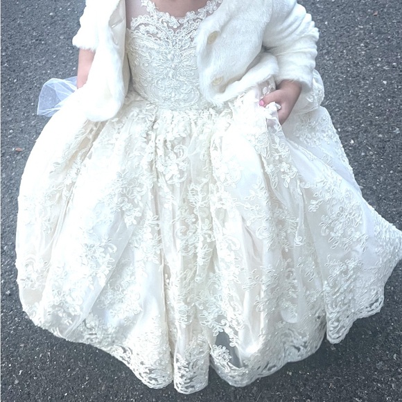 Mini bride & Junior bride dresses Additional pictures